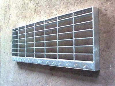 楼梯踏步板 - 河北拓永金属丝网制品有限公司图片2