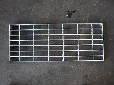 楼梯踏步板 - 河北拓永金属丝网制品有限公司图片3